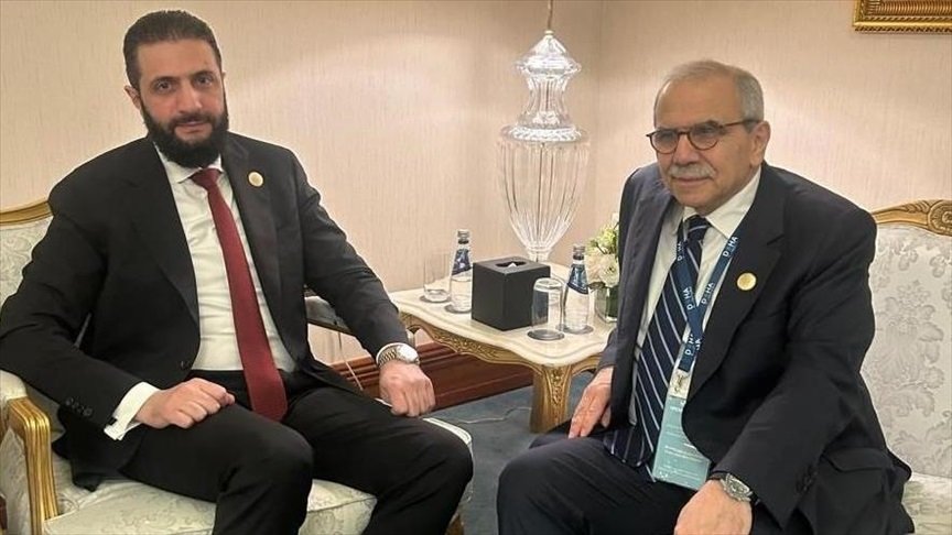 الرئيس السوري يبحث مع رئيس وزراء لبنان تطوير العلاقات الثنائية